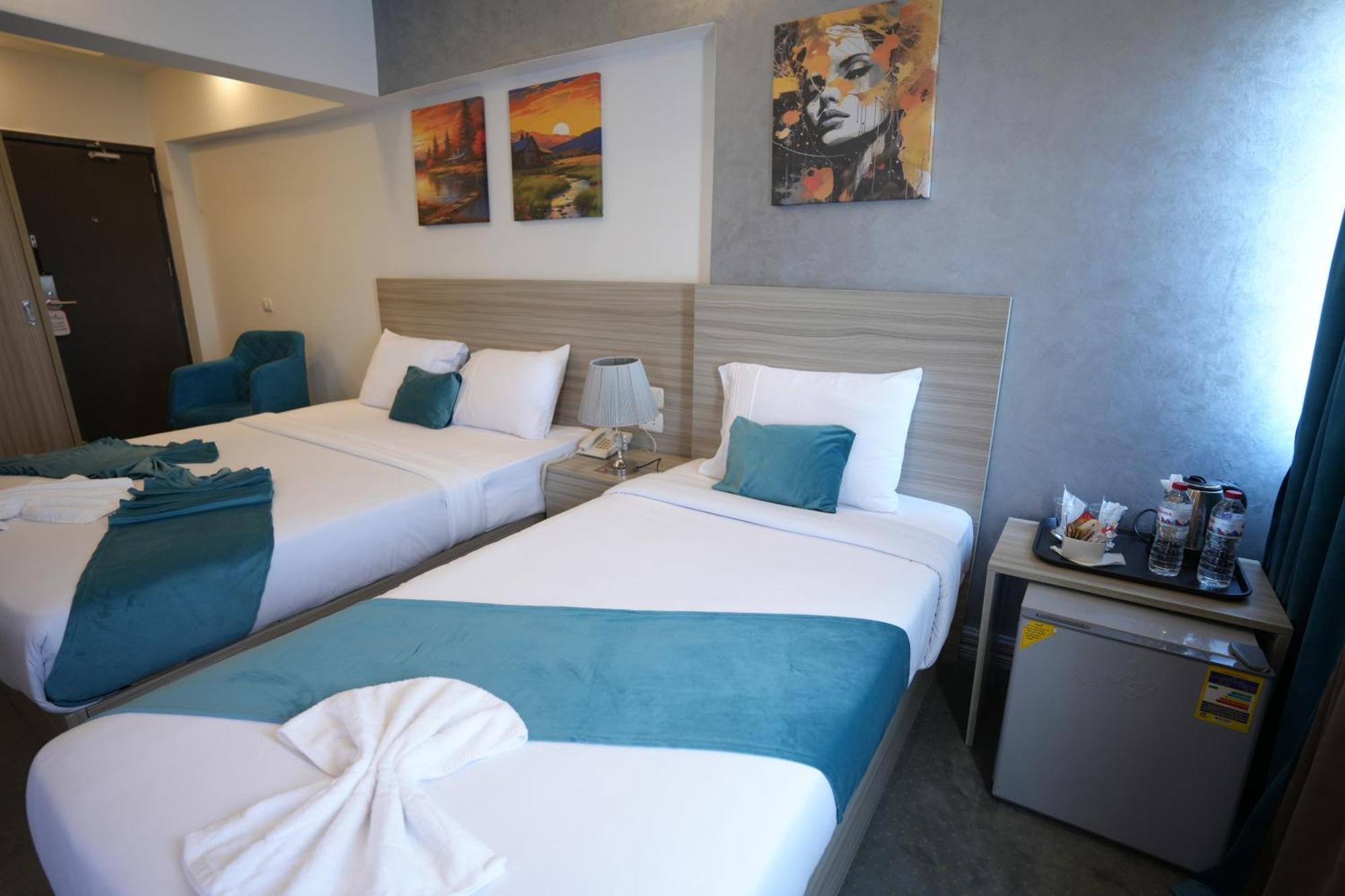 Hotel Mar Charbel